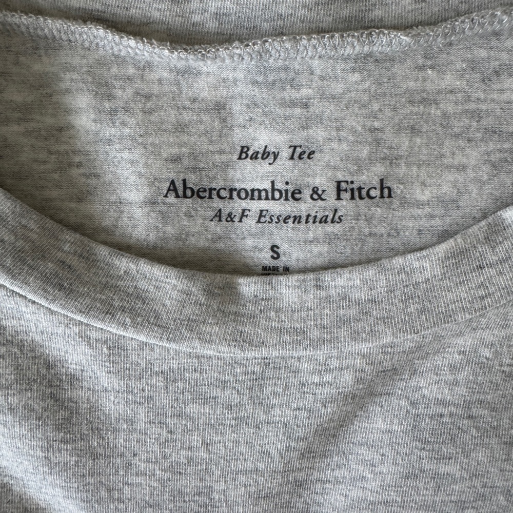 Abercrombie Long Sleeve Baby Tee - Picture 2 of 3